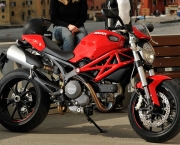 Ducati Monster 796 (12)