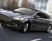 Ford Fusion Hybrid 2013 (11)