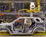 Como se Chama o Processo Industrial em uma Fábrica de Automóveis (1)