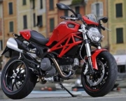Ducati Monster 796 (14)