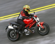 Ducati Monster 796 (18)