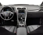 Ford Fusion Hybrid 2013 (15)