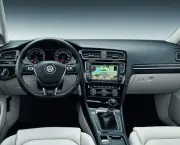 2014-VW-Jetta-Variant-14-650x433