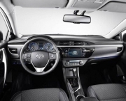 toyota-corolla-sedan-18-dual-vvt-i-gli-multi-drive-flex-2015-vermelho-53cf65430f3cb